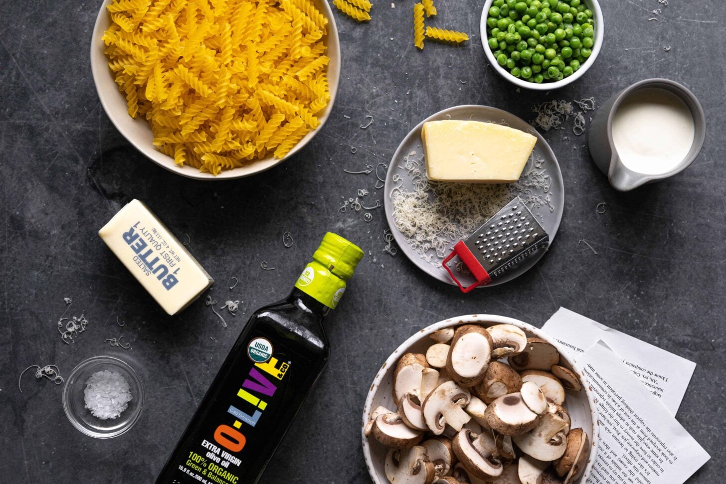 Ingredients to make pasta