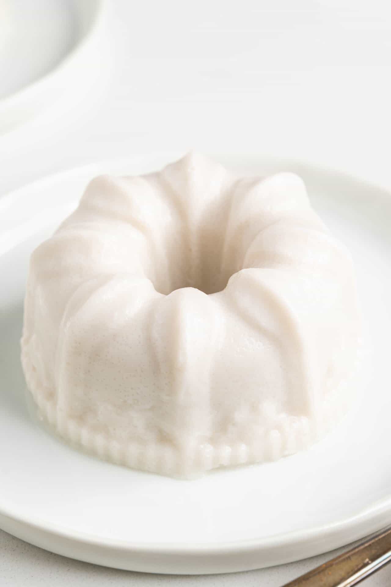 Tembleque Cups Puerto Rican Tembleque (Coconut Pudding) | Salima's Kitchen
