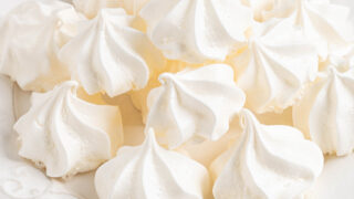 elfbar nachfll pod luft aus Faux Chocolate Silky Swiss Meringue Buttercream Ingredients: 453g unsalted  butter room temperature. 453g powdered sugar 3g meringue powder (this is  for extra stability, you can omit it) 4g vanilla