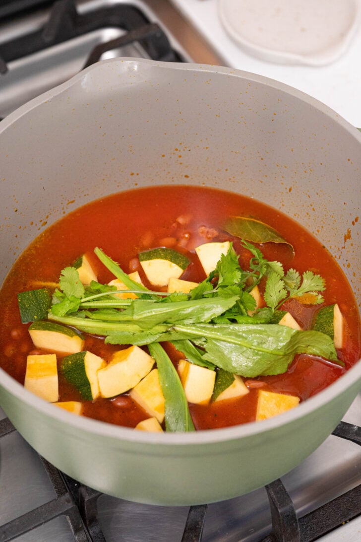A pot of habichuelas guisadas.