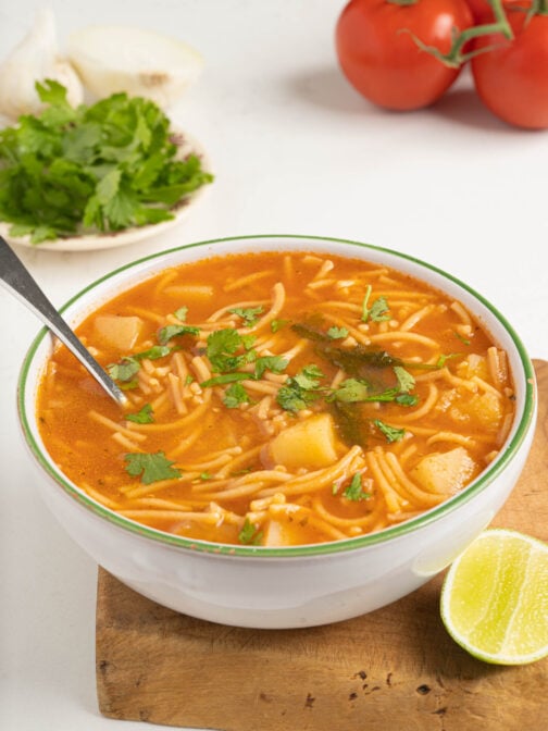 A bowl of sopa de fideo.