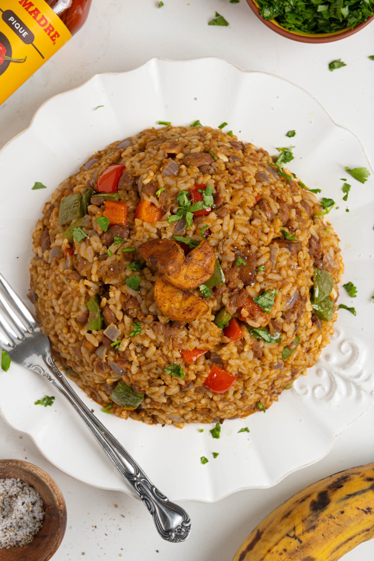 A plate of Arroz Mamposteao.