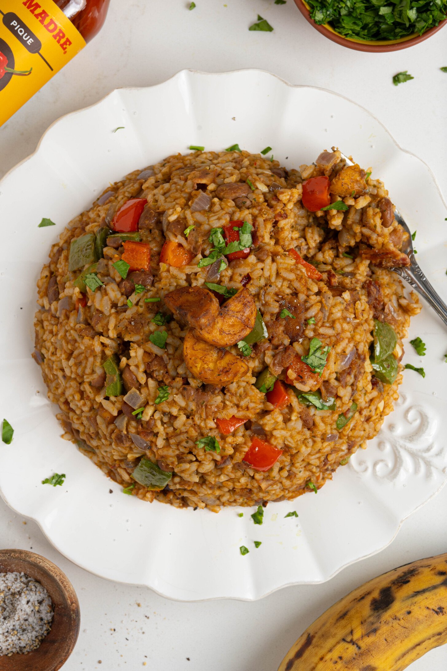 A plate of Arroz Mamposteao.