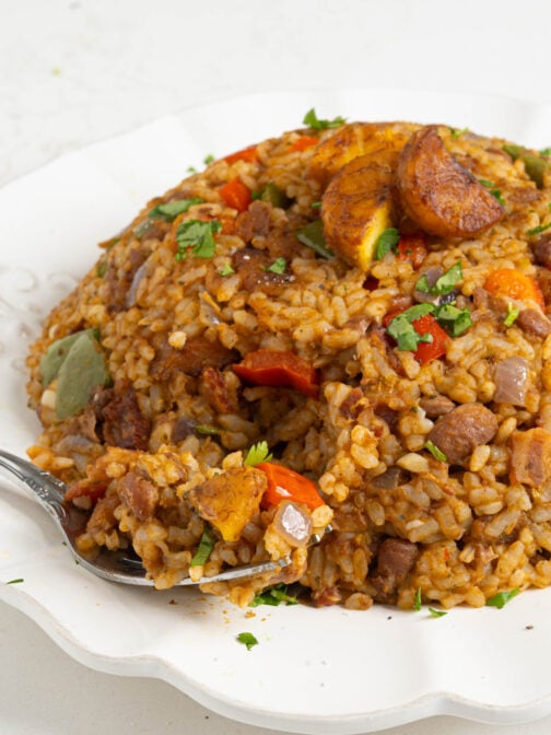 A plate of Arroz Mamposteao.