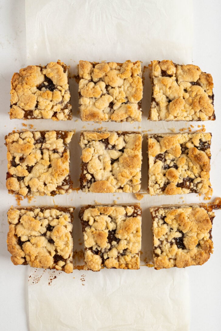 Sliced buttery fig bars.